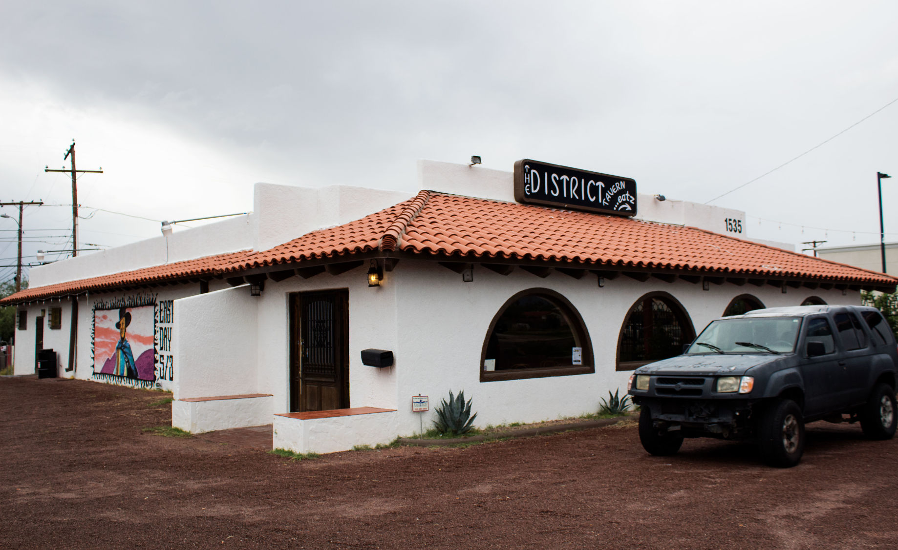 District Tavern Eatz